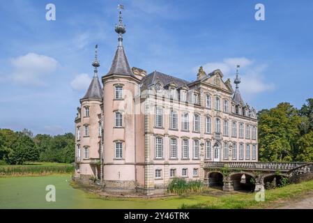 1750 Castello di Poeke / Kasteel van Poeke in stile rococò vicino ad Aalter, Fiandre Orientali, Belgio Foto Stock