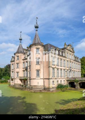 1750 Castello di Poeke / Kasteel van Poeke in stile rococò vicino ad Aalter, Fiandre Orientali, Belgio Foto Stock