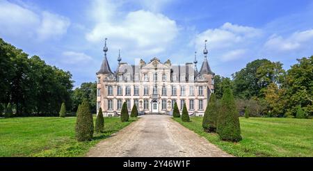 1750 Castello di Poeke / Kasteel van Poeke in stile rococò vicino ad Aalter, Fiandre Orientali, Belgio Foto Stock