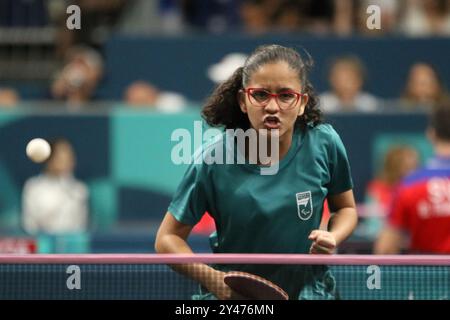 Evellyn SANTOS del Brasile nel Para Table Tennis - Women's Singles - WS11 alle partite paralimpiche 2024 a Parigi, Francia Foto Stock