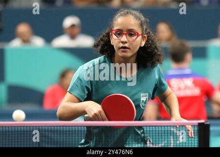 Evellyn SANTOS del Brasile nel Para Table Tennis - Women's Singles - WS11 alle partite paralimpiche 2024 a Parigi, Francia Foto Stock