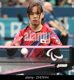 Genki SAITO del Giappone nel Para Table Tennis - MEN's Singles - MS4 ai Giochi Paralimpici del 2024 a Parigi, Francia Foto Stock