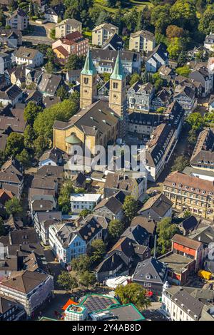 Luftbild, City und evang. Christuskirche mit zwei Kirchtürmen, Baustelle Renovierung, Schwelm, Ruhrgebiet, Nordrhein-Westfalen, Deutschland ACHTUNGxMINDESTHONORARx60xEURO *** Vista aerea, città ed evang Christuskirche con due torri di chiesa, ristrutturazione di cantiere, Schwelm, regione della Ruhr, Renania settentrionale-Vestfalia, Germania ACHTUNGxMINDESTHONORARx60xEURO Foto Stock