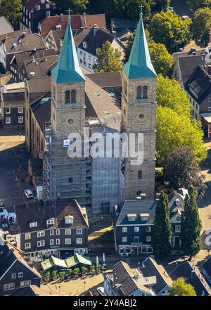 Luftbild, evang. Christuskirche mit zwei Kirchtürmen, Baustelle Renovierung, Schwelm, Ruhrgebiet, Nordrhein-Westfalen, Deutschland ACHTUNGxMINDESTHONORARx60xEURO *** Vista aerea, evang Christuskirche con due torri di chiesa, ristrutturazione di cantiere, Schwelm, regione della Ruhr, Renania settentrionale-Vestfalia, Germania ACHTUNGxMINDESTHONORARx60xEURO Foto Stock