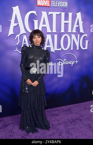 Xochitl Gomez beim lancio Event der Disney / Marvel Television Miniserie Agatha lungo tutto il percorso all'El Capitan Theatre. Los Angeles, 16.09.2024 *** Xochitl Gomez all'evento di lancio della miniserie televisiva Disney Marvel Agatha All Along all'El Capitan Theatre di Los Angeles, 16 09 2024 foto:xD.xStarbuckx/xFuturexImagex agatha 4935 Foto Stock