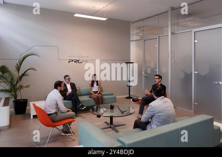Torino, Italia. 17 settembre 2024. Stellantis ProOne Hub apre a Torino, Italia. 17 settembre 2024. (Foto di Fabio Ferrari/LaPresse) credito: LaPresse/Alamy Live News Foto Stock