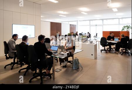 Torino, Italia. 17 settembre 2024. Stellantis ProOne Hub apre a Torino, Italia. 17 settembre 2024. (Foto di Fabio Ferrari/LaPresse) credito: LaPresse/Alamy Live News Foto Stock