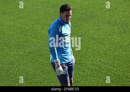 Manchester, Regno Unito. 17 settembre 2024. Ederson of Manchester City durante la conferenza stampa UEFA Champions League Manchester City vs Inter Milan all'Etihad Stadium di Manchester, Regno Unito, 17 settembre 2024 (foto di Mark Cosgrove/News Images) a Manchester, Regno Unito, il 17/9/2024. (Foto di Mark Cosgrove/News Images/Sipa USA) credito: SIPA USA/Alamy Live News Foto Stock