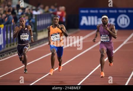 Alexander Ogando, Letsile Tebogo e Kenneth Bednarek gareggiano nei 200 m maschili alle finali di atletica della Memorial Van Damme Diamond League al King Foto Stock