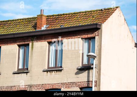 Anderlecht, Bruxelles capitale, Belgio, SEP 16, 2024 dettaglio di una casa residenziale Foto Stock