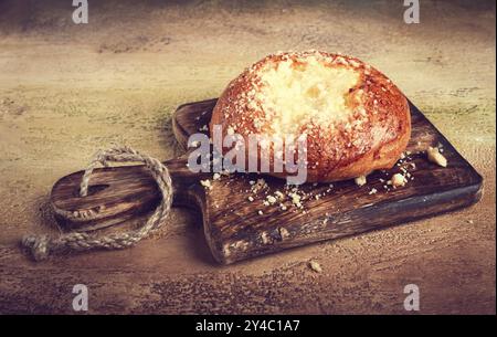 Panino con formaggio fresco, pasticcini, cheesecake, niente gente Foto Stock