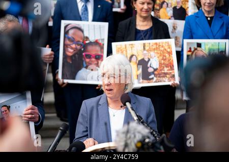 Washington, Stati Uniti. 17 settembre 2024. Il senatore Patty Murray, D-WA, parla durante una conferenza stampa con altri democratici del Senato prima di un voto del Senato che codificherebbe le protezioni federali per i trattamenti di fecondazione in vitro (IVF) fuori dal Campidoglio degli Stati Uniti a Washington, DC, martedì 17 settembre 2024. Foto di Bonnie Cash/UPI credito: UPI/Alamy Live News Foto Stock