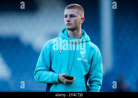 Adam Wharton del Crystal Palace arriva al Matrade Loftus Road Stadium prima della partita della Carabao Cup Queens Park Rangers vs Crystal Palace al Kiyan Prince Foundation Stadium, Londra, Regno Unito, 17 settembre 2024 (foto di Izzy Poles/News Images) Foto Stock