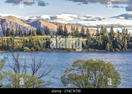 Tramonto sul Lago Wakatipu nella regione di Otago vicino a Queenstown sull'Isola Sud della nuova Zelanda Foto Stock