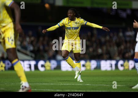 L'Eberechi Eze di Crystal Palace segna il secondo gol della squadra durante la Carabao Cup, partita del terzo turno al MATRADE Loftus Road Stadium di Londra. Data foto: Martedì 17 settembre 2024. Foto Stock