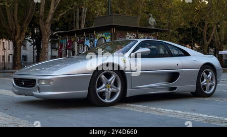 Torino, Italia. 14 settembre 2024. Ferrari 355 F1 GTS al Salone dell'automobile di Torino 2024 Foto Stock