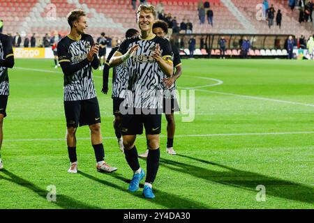 Amsterdam, Paesi Bassi. 17 settembre 2024. AMSTERDAM, PAESI BASSI - 17 SETTEMBRE: Jorn Berkhout di Jong AZ durante un match olandese Keuken Kampioen Divisie tra Jong Ajax e Jong AZ allo Sportpark de Toekomst il 17 settembre 2024 ad Amsterdam, Paesi Bassi. (Foto di Raymond Smit/Orange Pictures) credito: dpa/Alamy Live News Foto Stock