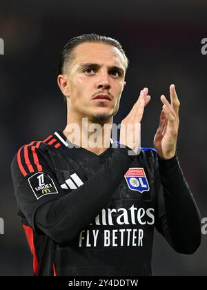 LENS - Maxence Caqueret dell'Olympique Lyonnais durante la partita di Ligue 1 francese tra RC Lens e Olympique Lyon allo Stade Bollaert Delelis il 15 settembre 2024 a Lens, Francia. ANP | Hollandse Hoogte | GERRIT VAN KEULEN Foto Stock