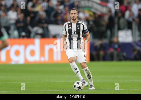 Torino, Italia. 17 settembre 2024. Federico gatti della Juventus in azione durante la partita di UEFA Champions League tra Juventus e PSV Eindhoven allo Juventus Stadium. Punteggio finale; Juventus 3:1 PSV Eindhoven. (Foto di Grzegorz Wajda/SOPA Images/Sipa USA) credito: SIPA USA/Alamy Live News Foto Stock