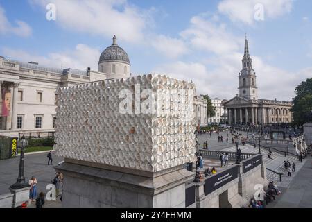 Londra, Regno Unito. 18 settembre 2024 la quarta scultura del zoccolo (mille volte in un istante) di Teresa Margolles viene svelata in Trafalgar Square credito: Amer Ghazzal/Alamy Live News Foto Stock