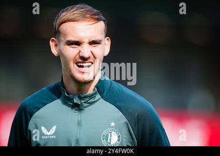 Rotterdam, Paesi Bassi. 18 settembre 2024. Rotterdam - Thomas Beelen del Feyenoord durante l'allenamento del Feyenoord in preparazione del duello di Champions League contro il Bayer 04 Leverkussen al Trainingscomplex 1908 il 18 settembre 2024 a Rotterdam, Paesi Bassi. Credito: Foto Box to Box/Alamy Live News Foto Stock