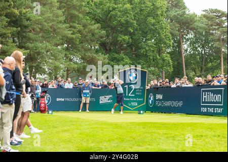 Una visione generale del dodicesimo tee come Padraig Harrington dell'Irlanda si scatena durante la giornata Pro-AM del BMW PGA Championship al Wentworth Golf Club, Virginia Water, Inghilterra, il 17 settembre 2024. Foto di Grant Winter. Solo per uso editoriale, licenza richiesta per uso commerciale. Non utilizzare in scommesse, giochi o pubblicazioni di singoli club/campionato/giocatori. Crediti: UK Sports Pics Ltd/Alamy Live News Foto Stock