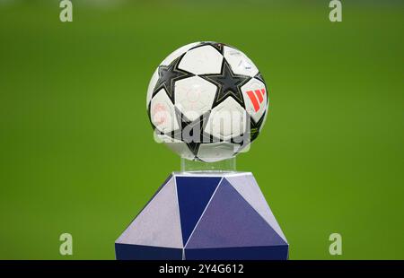 Allianz Areana, Monaco, Germania. 17 settembre 2024. Il pallone durante una partita del primo turno di Champions League, Bayern Monaco contro la Dinamo GNK, all'Allianz Areana di Monaco, Germania. Ulrik Pedersen/CSM/Alamy Live News Foto Stock