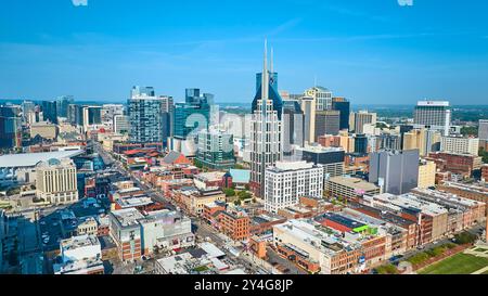 Vista aerea dello skyline di Nashville con il Batman Building Foto Stock