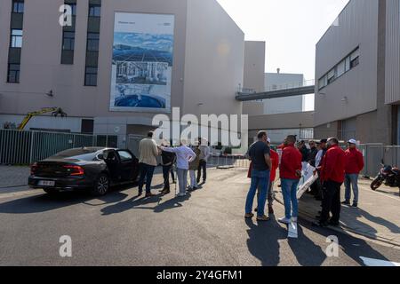 Bruxelles, Belgio. 18 settembre 2024. Questa foto è stata scattata durante una visita della Commissione della camera per l'economia del parlamento federale presso lo stabilimento Audi di Bruxelles, mercoledì 18 settembre 2024. Oggi, la commissione per l'economia della camera ha proseguito i lavori sulla questione dell'Audi Brussels. BELGA FOTO NICOLAS MAETERLINCK credito: Belga News Agency/Alamy Live News Foto Stock