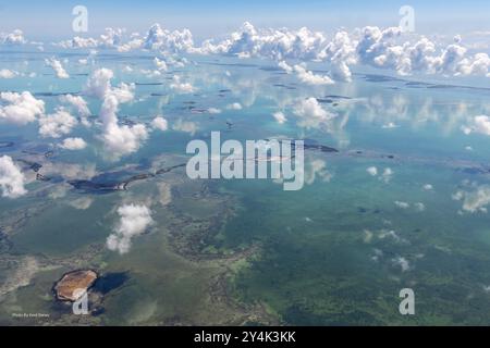 Vista aerea della Florida Bay, del Parco Nazionale delle Everglades, Stati Uniti. Foto Stock