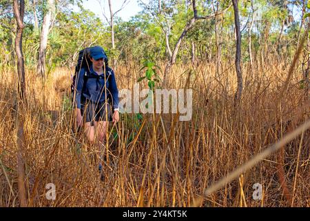 Camminate attraverso la passerella sul Tabletop Track Foto Stock