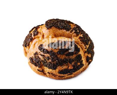 Un profiterole, choux francese con gocce di cioccolato ricoperte Foto Stock