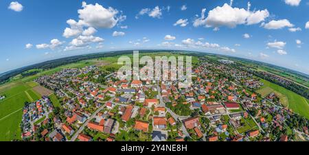 Vista di Ettringen sul Wertach nella regione sveva del basso Allgaeu Foto Stock