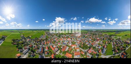 Vista di Ettringen sul Wertach nella regione sveva del basso Allgaeu Foto Stock