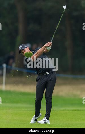 *** Durante il primo round del BMW PGA Championship al Wentworth Golf Club, Virginia Water, Inghilterra, il 19 settembre 2024. Foto di Grant Winter. Solo per uso editoriale, licenza richiesta per uso commerciale. Non utilizzare in scommesse, giochi o pubblicazioni di singoli club/campionato/giocatori. Crediti: UK Sports Pics Ltd/Alamy Live News Foto Stock