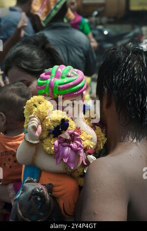 Vadodara, Gujarat / India - 15 settembre 2016 : Una bella statua del Signore Shree Ganesha nel giorno del festival Ganesha. Foto Stock