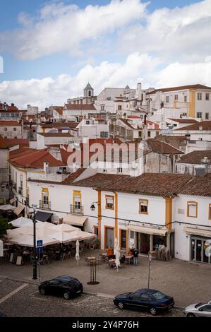 Strade strette di Evora Foto Stock