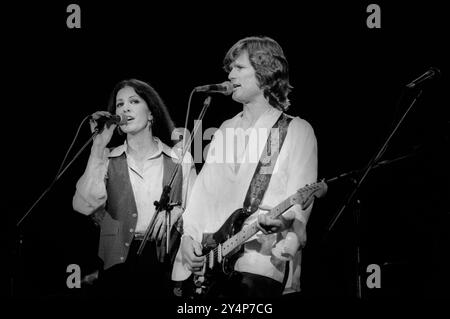 Tour europeo di Rita Coolidge e Kris Kristofferson 1978. Concerto sul palco in Germania negli anni '1970 HOMER SYKES Foto Stock