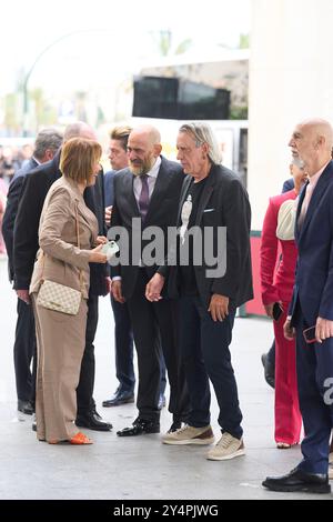 Luis Pastor partecipa alla consegna di medaglie d'oro al merito in Belle Arti 2022 al Palacio de Congresos il 3 aprile 2024 a Cadice, Spagna. Foto Stock