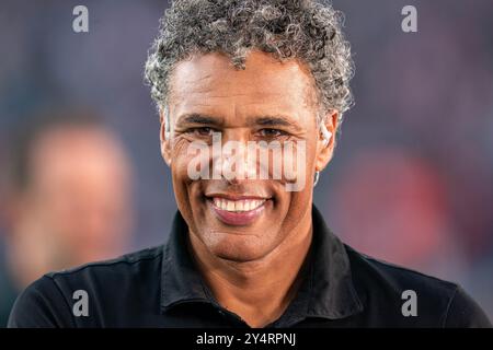 Rotterdam, Nederland. 19 settembre 2024. ROTTERDAM, 19-09-2024, Feyenoord - Leverkusen, Stadium Feijenoord de Kuip, calcio, UEFA Champions League, stagione 2024/2025, Pierre van Hooijdonk crediti: Pro shots/Alamy Live News Foto Stock