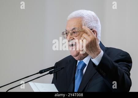 Madrid, Spagna. 19 settembre 2024. Il Presidente palestinese Mahmoud Abbas parla durante una conferenza stampa al Palazzo Moncloa di Madrid, Spagna. Credito: SOPA Images Limited/Alamy Live News Foto Stock