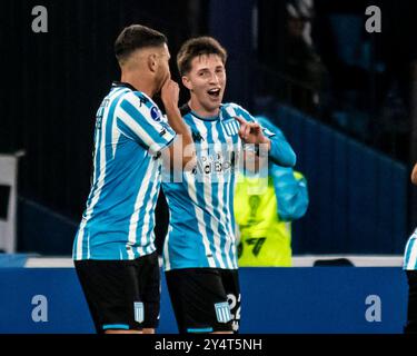 Il Racing Club de Avellaneda gioca la CONMEBOL Sudamericana Cup allo stadio Presidente Perón nella città di Avellaneda, Buenos Aires. Celebrazioni per Adrian Martinez, soprannominato Mararvilla, il marcatore della squadra. @FACAMORALES/SOLO PER USO EDITORIALE Foto Stock