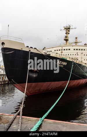 La prima nave di superficie nucleare al mondo, la rompighiaccio sovietica Lenin, varata nel 1957 a Murmansk, in Russia. Foto Stock