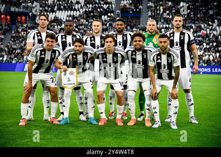 Allianz Stadium, Torino, Italia. 17 settembre 2024. UEFA Champions League Football; Juventus contro PSV Eindhoven; Juventus Start team Credit: Action Plus Sports/Alamy Live News Foto Stock