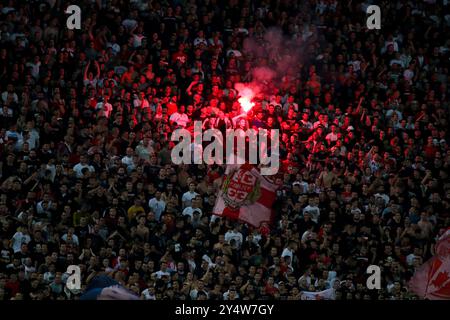 Belgrado, Serbia. 19 settembre 2024. Crvena zvezda tifosi durante la fase MD1 della UEFA Champions League 2024/25 tra FK Crvena Zvezda e SL Benfica al Rajko Mitic Stadium il 19 settembre 2024. Crediti: Dimitrije Vasiljevic/Alamy Live News Foto Stock