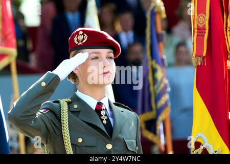 Re Filippo vi di Spagna, principessa Leonor partecipa alla Festa Nazionale: Parata militare il 12 ottobre 2023 a Madrid, Spagna. Foto Stock