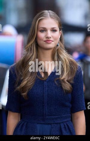 Crown Princess Leonor arrivo al Teatro Campoamor per la cerimonia durante i Princess of Asturias Awards 2023 il 20 ottobre 2023 a Oviedo, Spagna. Foto Stock