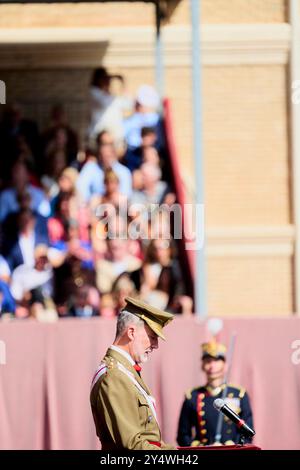 Re Filippo vi di Spagna partecipa alla promessa di fedeltà alla bandiera della principessa ereditaria Leonor all'Accademia militare generale il 7 ottobre 2023 a Saragozza, in Spagna. Foto Stock