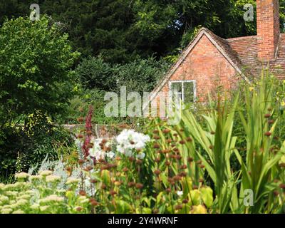 The Mill Garden - English Cottage Garen, Warwick Foto Stock