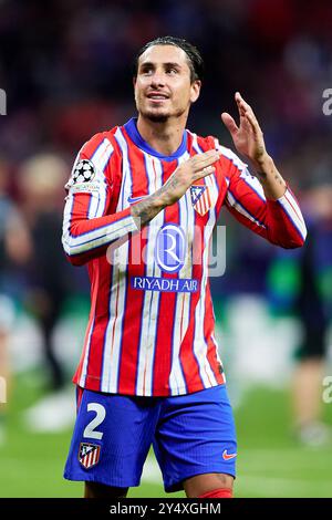 MADRID, SPAGNA - 19 SETTEMBRE: Jose Maria Gimenez dell'Atletico de Madrid celebra la vittoria dopo la partita di fase MD1 della UEFA Champions League 2024/25 tra l'Atletico de Madrid e l'RB Leipzig all'Estadio Civitas Metropolitano il 19 settembre 2024 a Madrid, Spagna. (Foto di QSP) Foto Stock